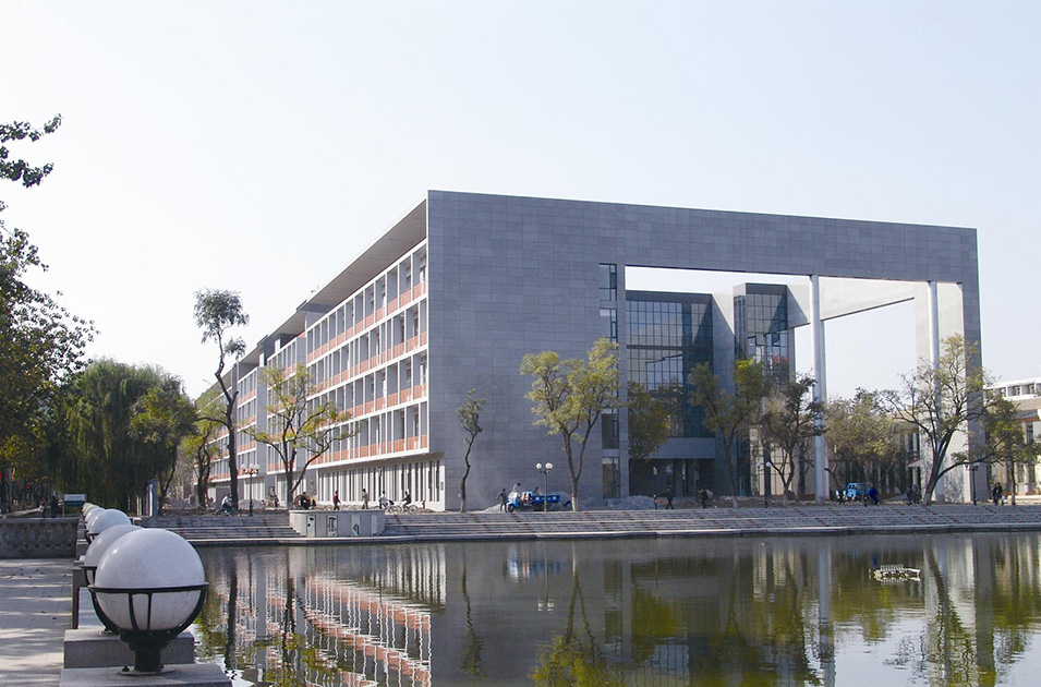 天津南開(kāi)大學(xué)第二主教學(xué)樓