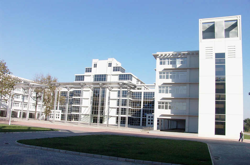 天津醫(yī)學(xué)高等專(zhuān)科學(xué)校教學(xué)樓